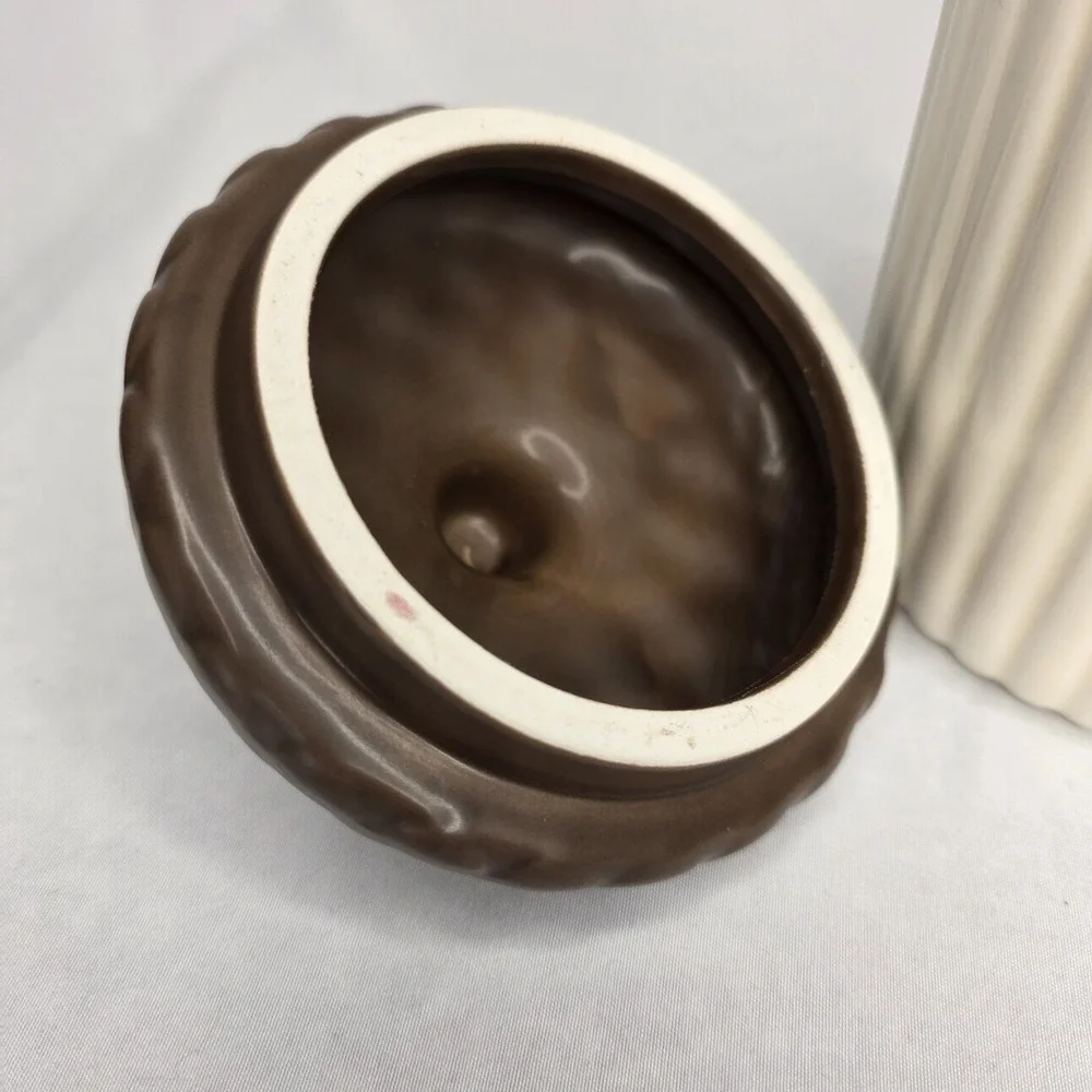 Target Bullseye's Playground Ceramic Acorn Mug with Lid Brown Cream. Used Once‎